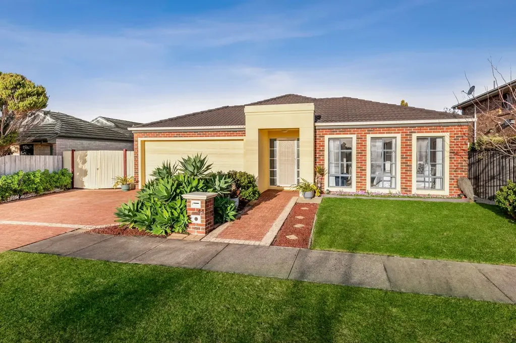 44 Seaview Avenue, Safety Beach, VIC 3936