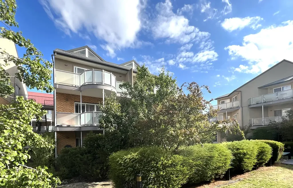 Walking Distance from Main Street Croydon