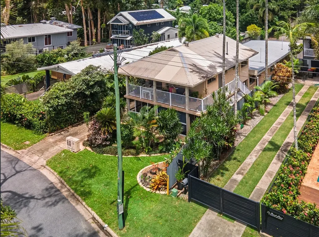 Rare Beachfront Opportunity – Clifton Beach Apartment