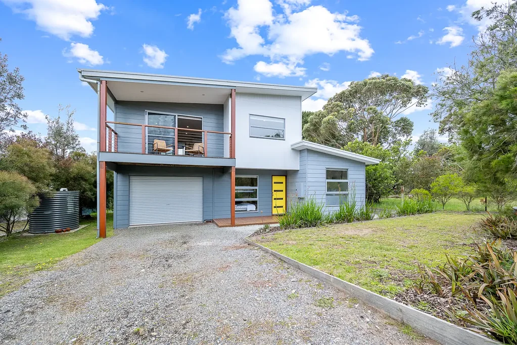 Venus Bay 3房  Contemporary Coastal Charm