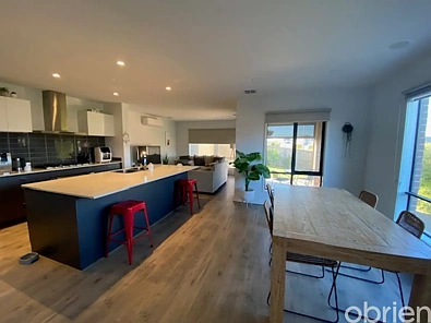 रसोईघर - 2 Taggerty Street, Werribee, VIC 3030