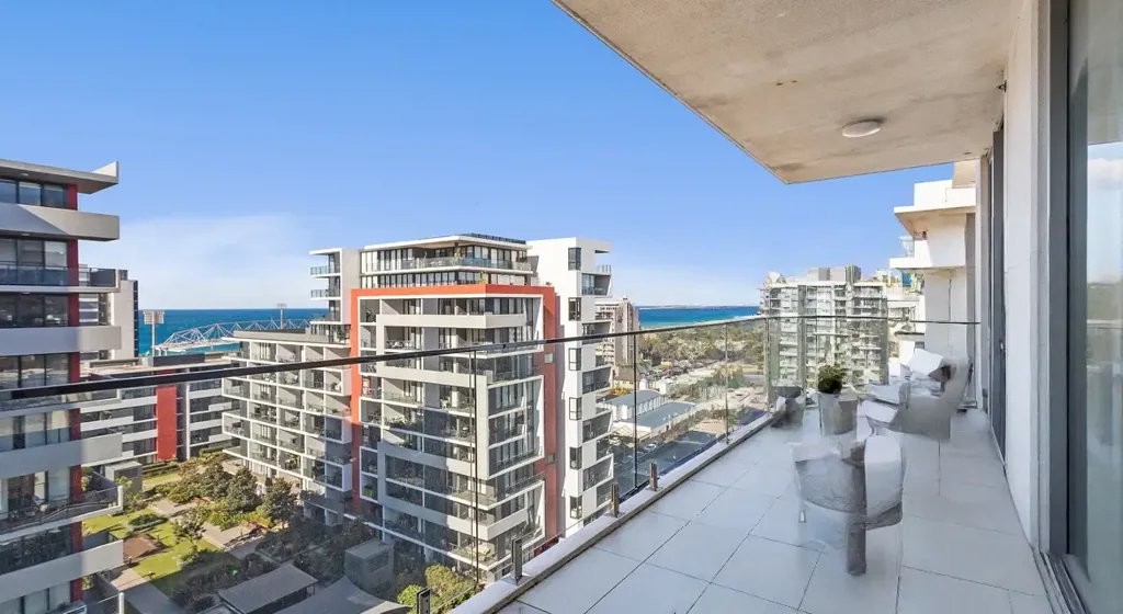 Wollongong 3房 壮丽海景 三卧三卫 现代厨房 高端电器 阳光空间 CBD中心 海岸度假 Unrivalled Luxury with Ocean Views in Wollongong CBD