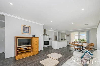 13 MATCH VIEW, TWO ROCKS WA 6037, 4 Kuwarto, 2 Banyo, House