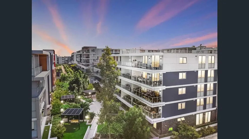 Schofields 2部屋 Contemporary Living in Central Schofields