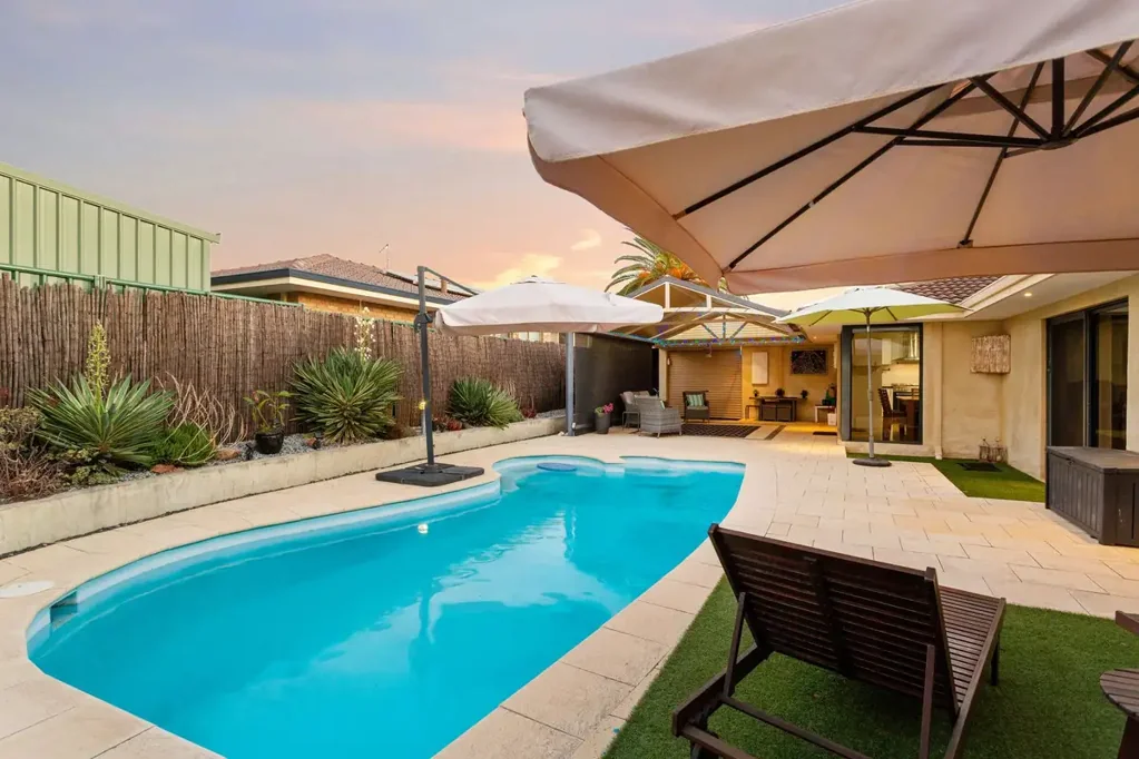17 Buckhaven Court, Kingsley, WA 6026
