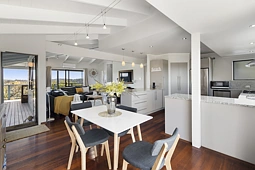 11 Burrell Road, Oneroa