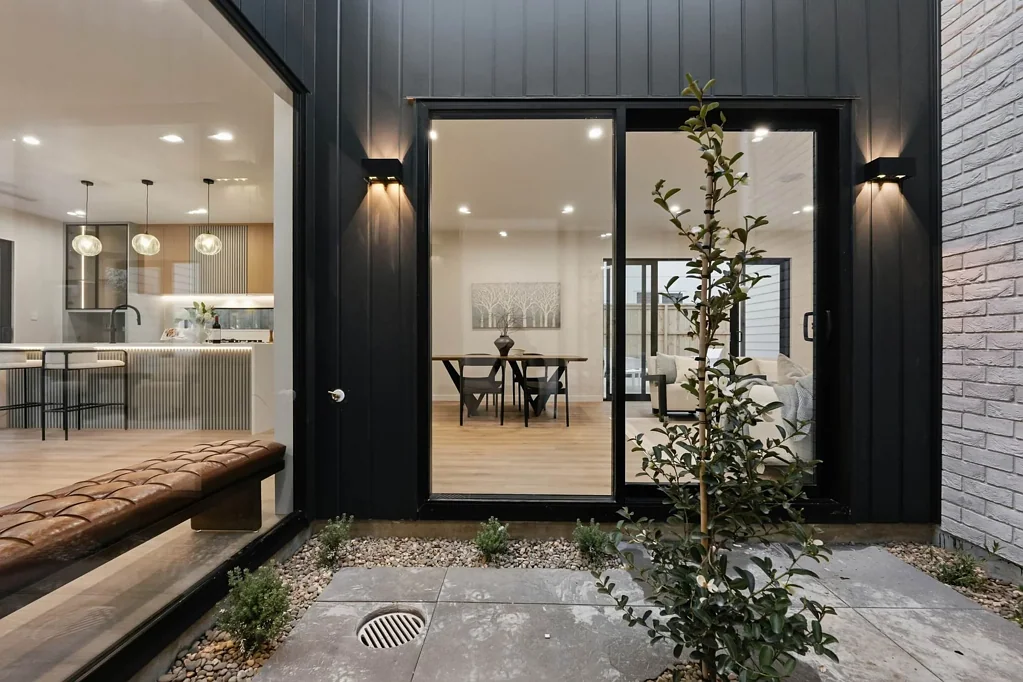 Karaka 4房  New Corner: Modernity Meets Serenity! ACG, Karaka