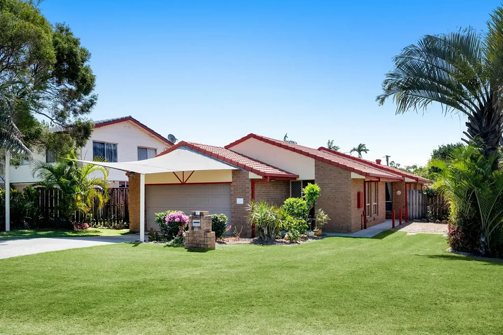 Stylish Low-Set Family Home in Prime Tingalpa Location