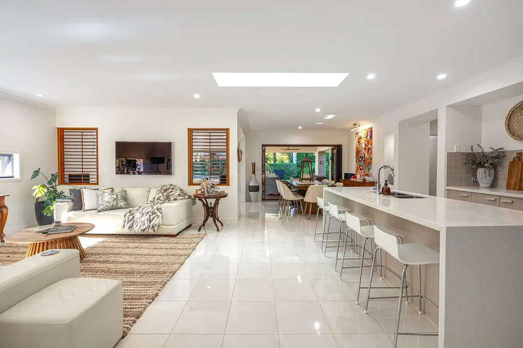 Bli Bli 4chambre LARGE FAMILY HOME WITH PRIVATE BUSHLAND OUTLOOK, PREMIUM FINISHES AND EXCEPTIONAL ENTERTAINING!