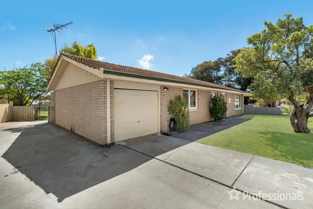 Central Location on Large Block!