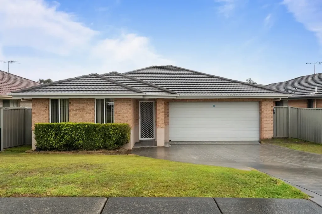 Hamlyn Terrace 4ห้องนอน Modern Family Living in a Sought-After Hamlyn Terrace Location