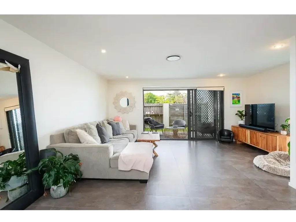 Coombabah 3房  POSITION, POTENTIAL, PROFIT- THIS IS AN EXCEPTIONAL OPPORTUNITY!