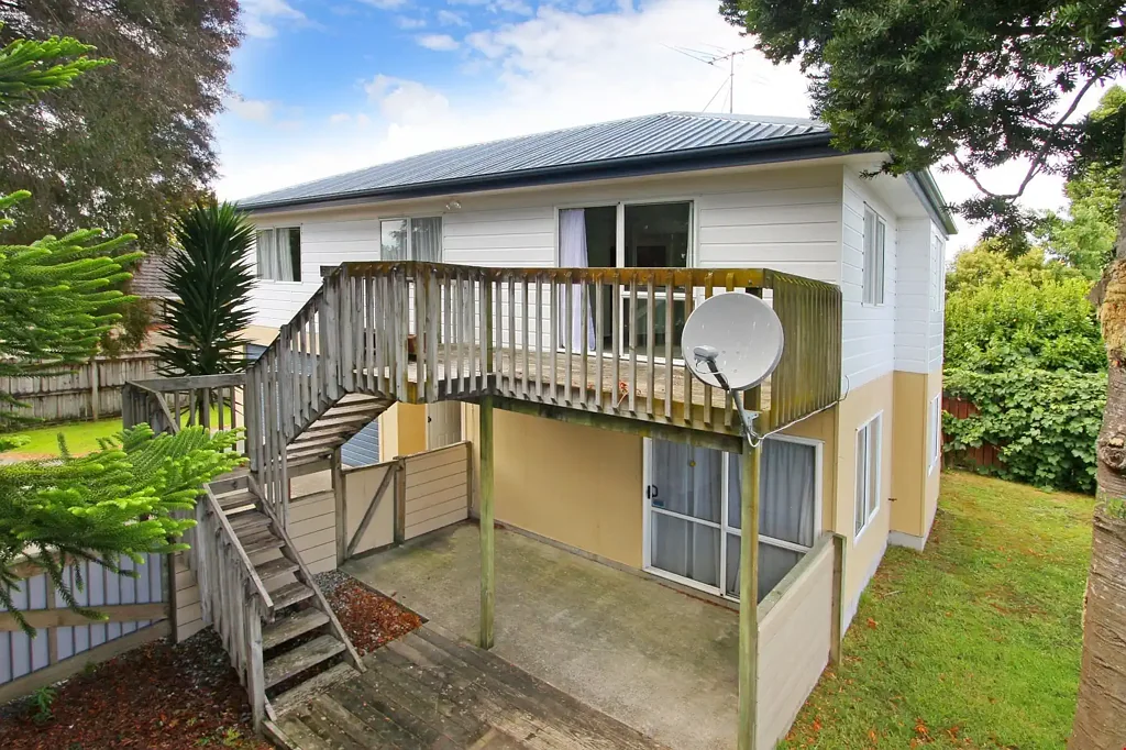 Papakura 4ਬੈੱਡਰੂਮ RENOVATED • FURNISHED • READY TO GO!