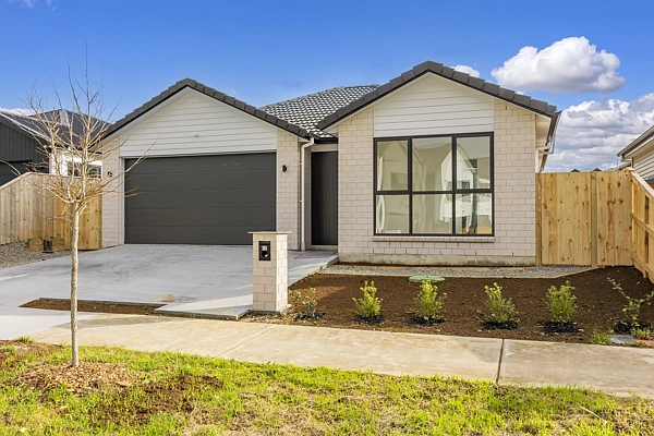 Kumeu 4房  Brand New ! Solid Brick & Tile ! Two En suites