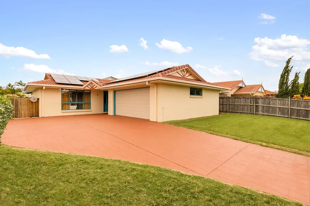 23 Bethel Street, Carina, QLD 4152