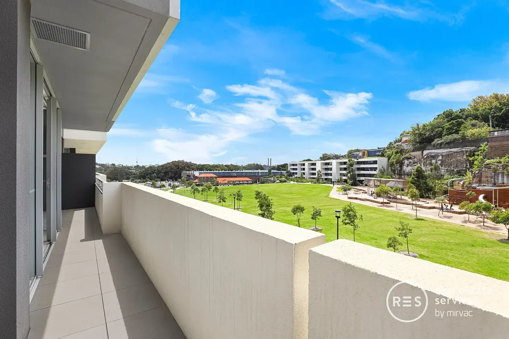 Park Facing Gem, 2 Bedroom Apartment with Parking in Harold Park, Glebe