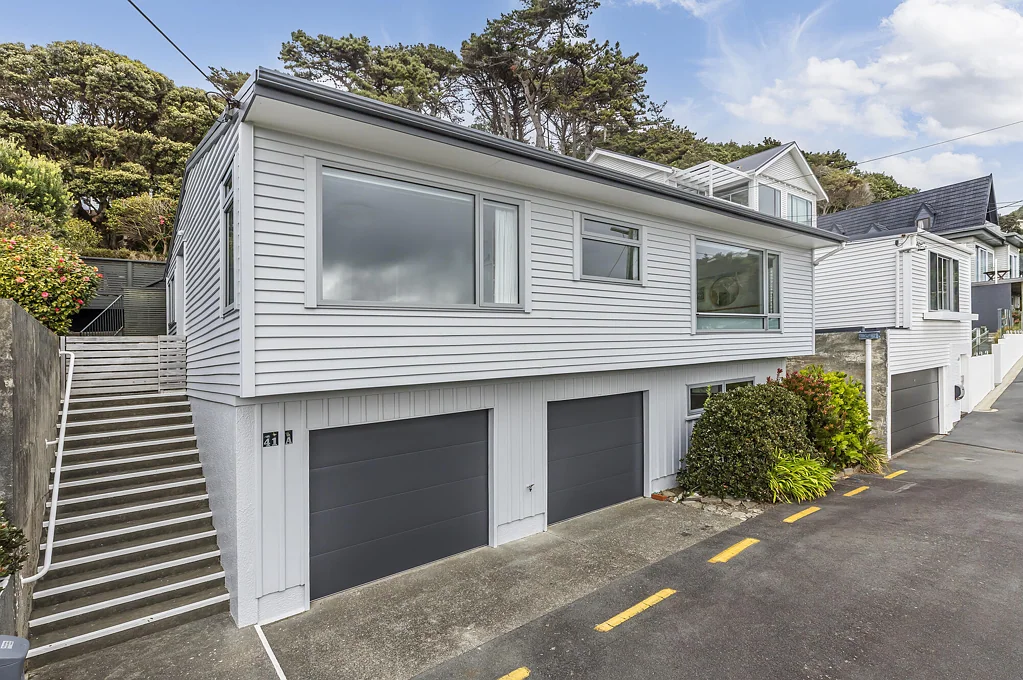 Seatoun 3房  Sun, Views & Flexibility - BEO $1,350,000