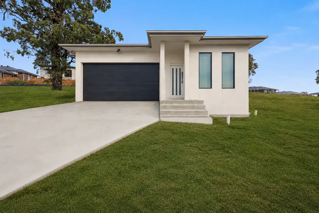 Brand New Four Bedroom Home in North Muswellbrook