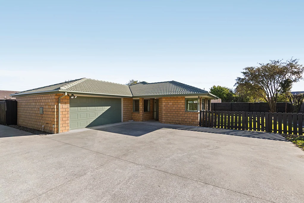 Rangiora 3कमरा Prime location, move in ready!