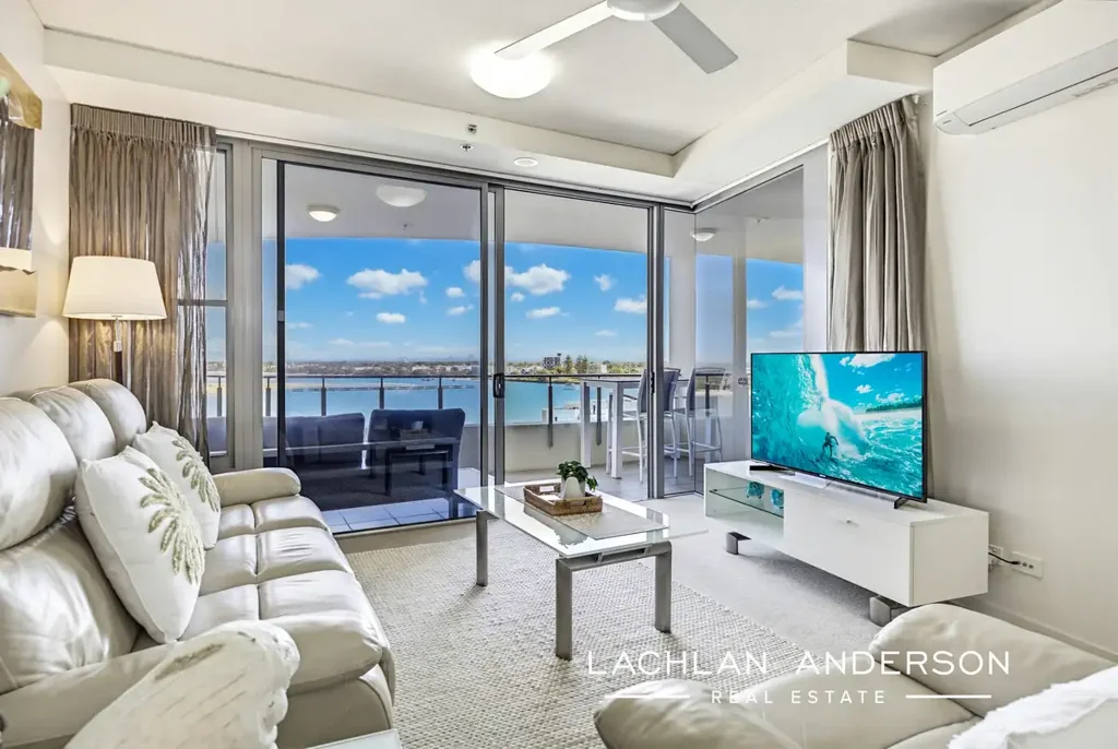Caloundra 1房  UNPARALLELED LUXURY & CONVENIENCE