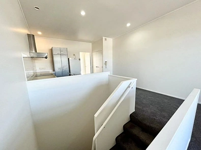 2 Bedroom Apartment with 2 car parks.
