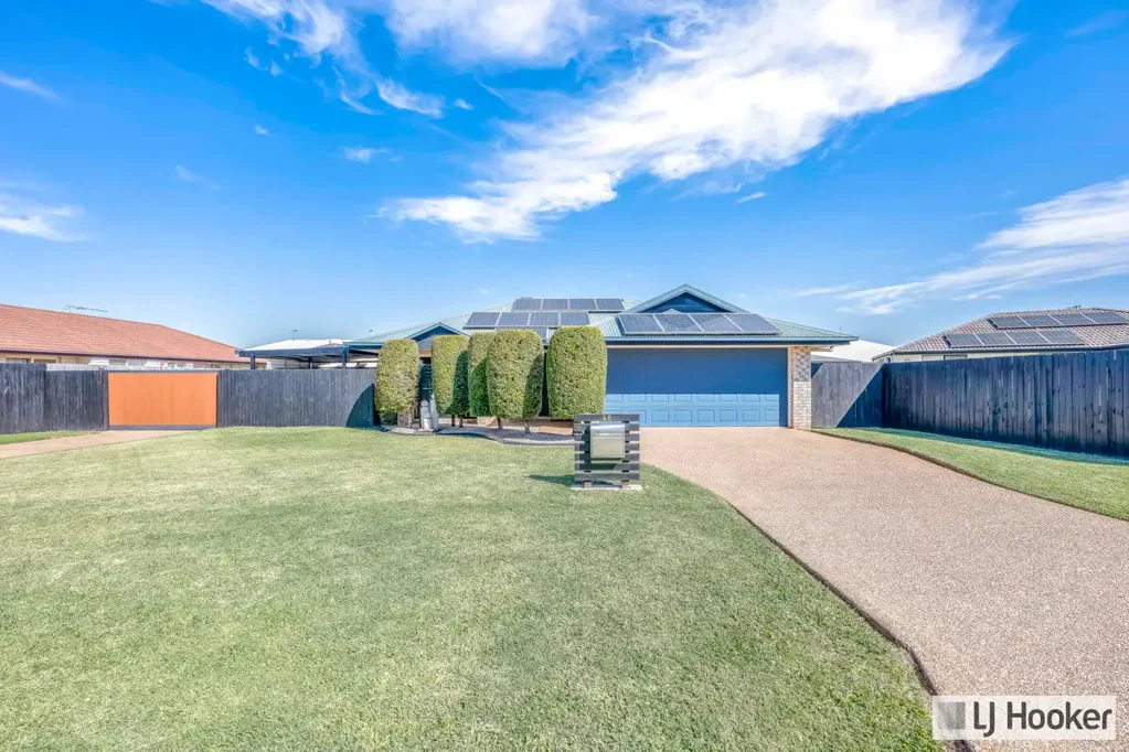 Kalkie 3ਬੈੱਡਰੂਮ COMPLETE PACKAGE IN KALKIE: POOL + SHED + IMMACULATE HOME!