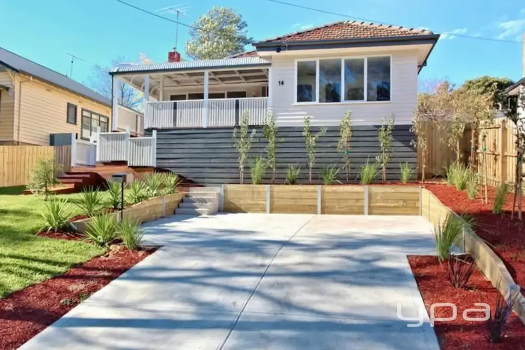 Pascoe Vale 3 Slaapkamer Parkside Luxury with Exceptional Family Appeal