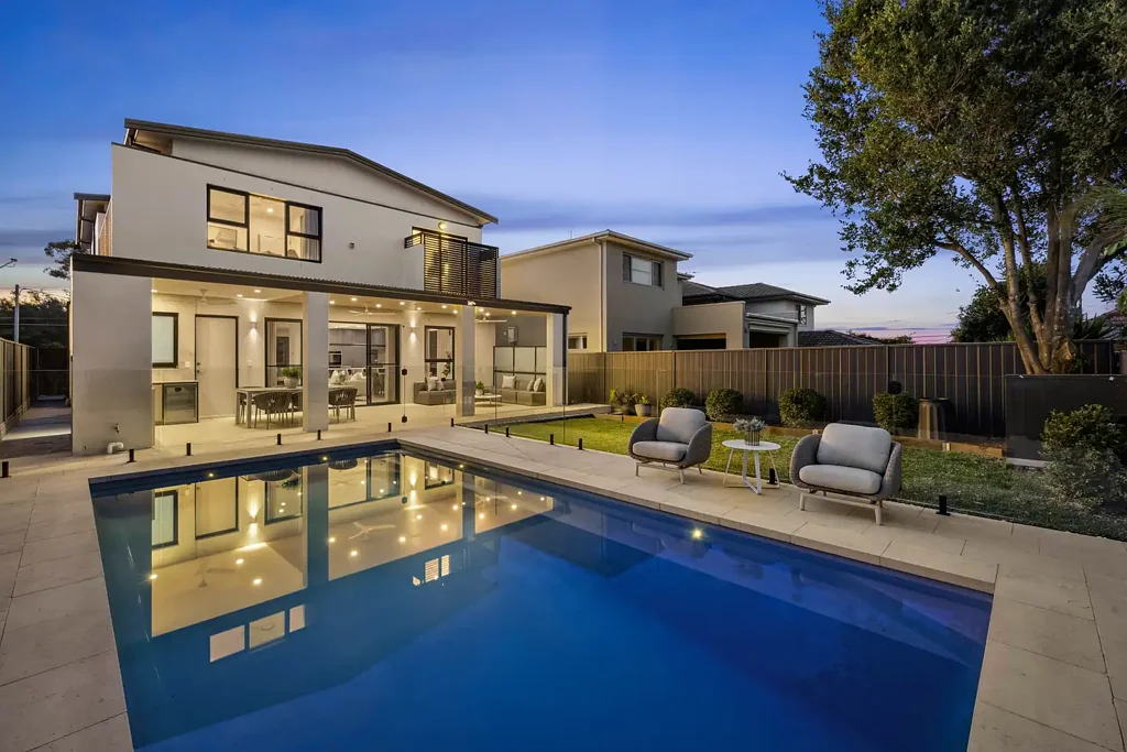 Five Dock 4ਬੈੱਡਰੂਮ A Showcase of Modern Family Living