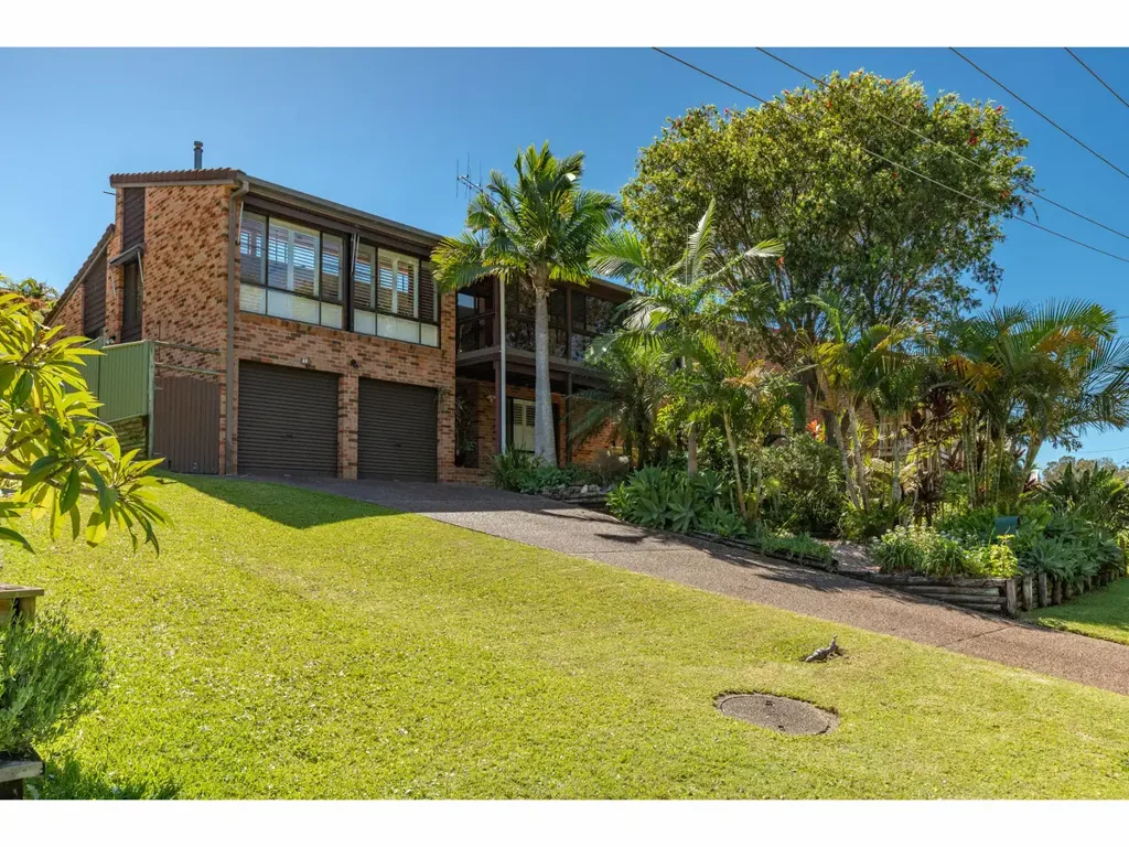 44 Pipers Bay Drive, Forster, NSW 2428