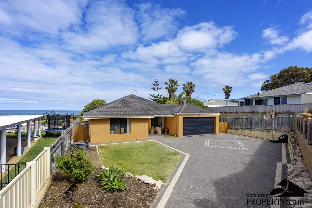 25 Portacello Circle, Wandina, WA 6530