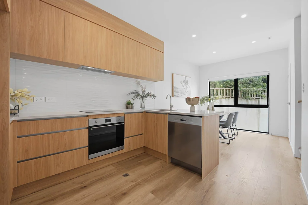 Stanmore Bay 3部屋 Family & Investor Gem: 3 Bedrooms, 3 Ensuites!