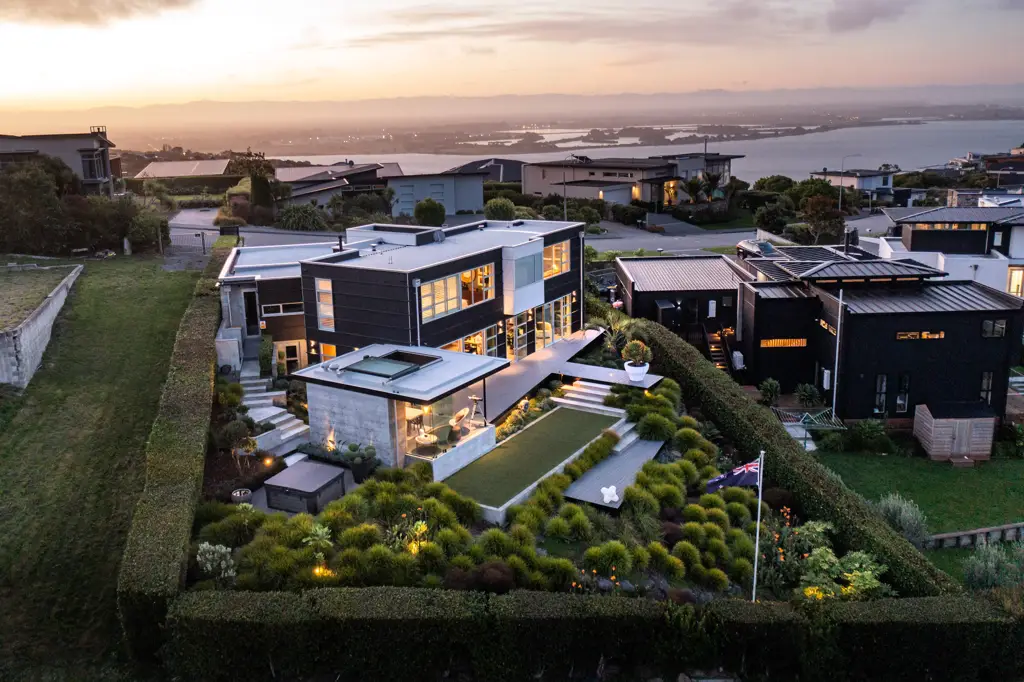 Redcliffs 3房  Masterful Design with Ocean Views
