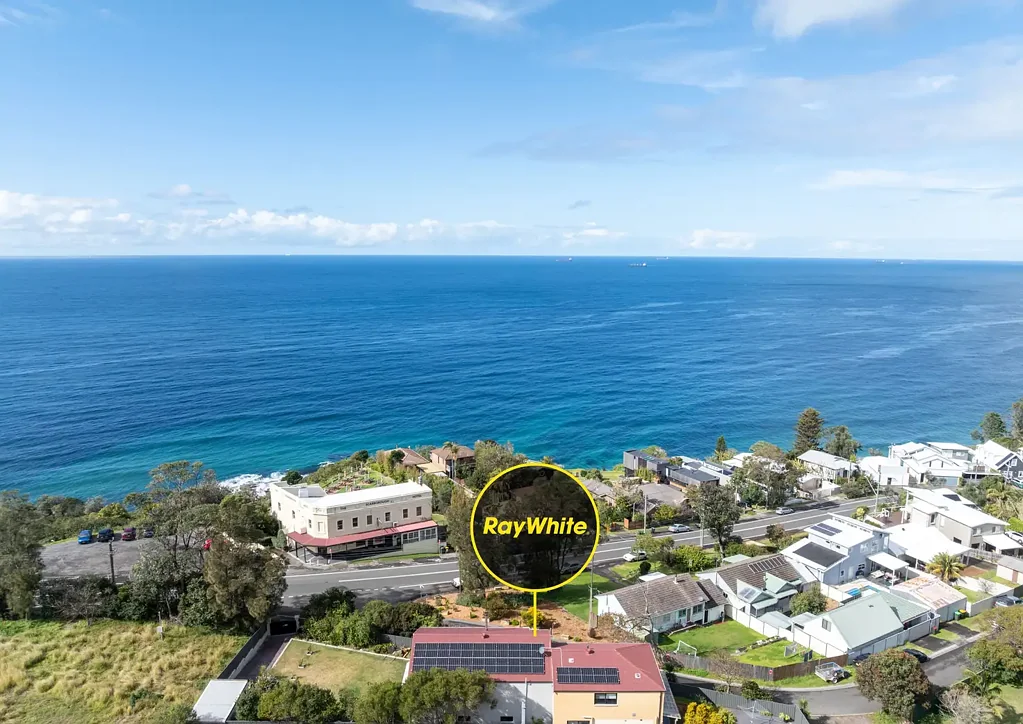 Scarborough 5房 壮丽海景视野 860㎡街角地块 独立公寓设计 多功能空间布局 私人庭院休闲 悬崖峭壁环绕 Spacious Family Home With Stunning Ocean + Escarpment Views