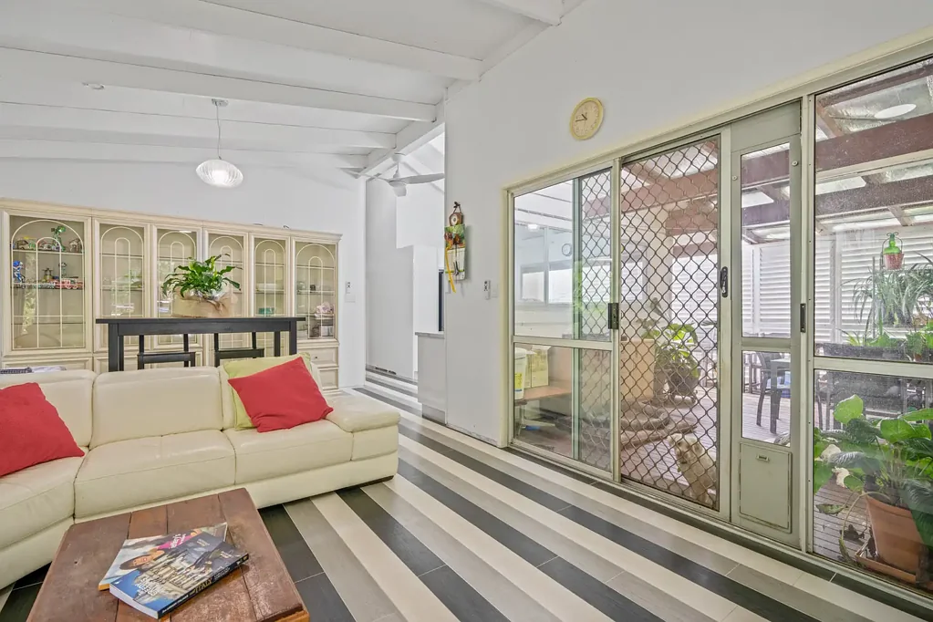 53 Double Island Dr, Rainbow Beach, QLD 4581