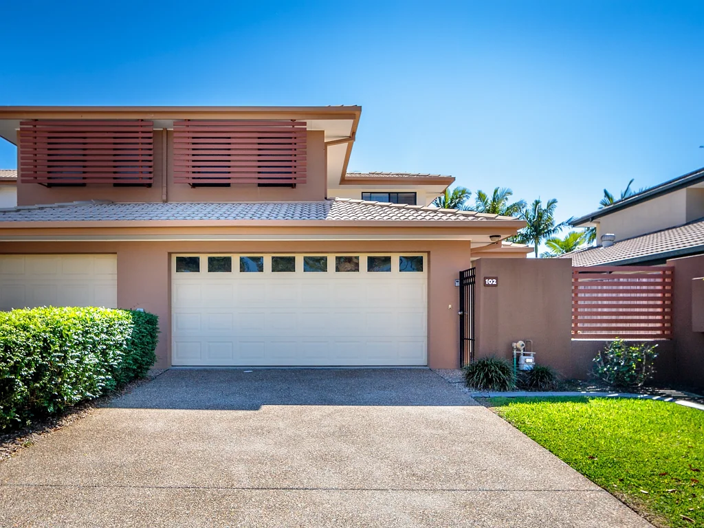 102/136 Palm Meadows Drive, Carrara, QLD 4211