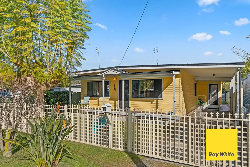 Umina Beach 5ਬੈੱਡਰੂਮ Versatile Family Oasis in Highly Sought-After South Umina