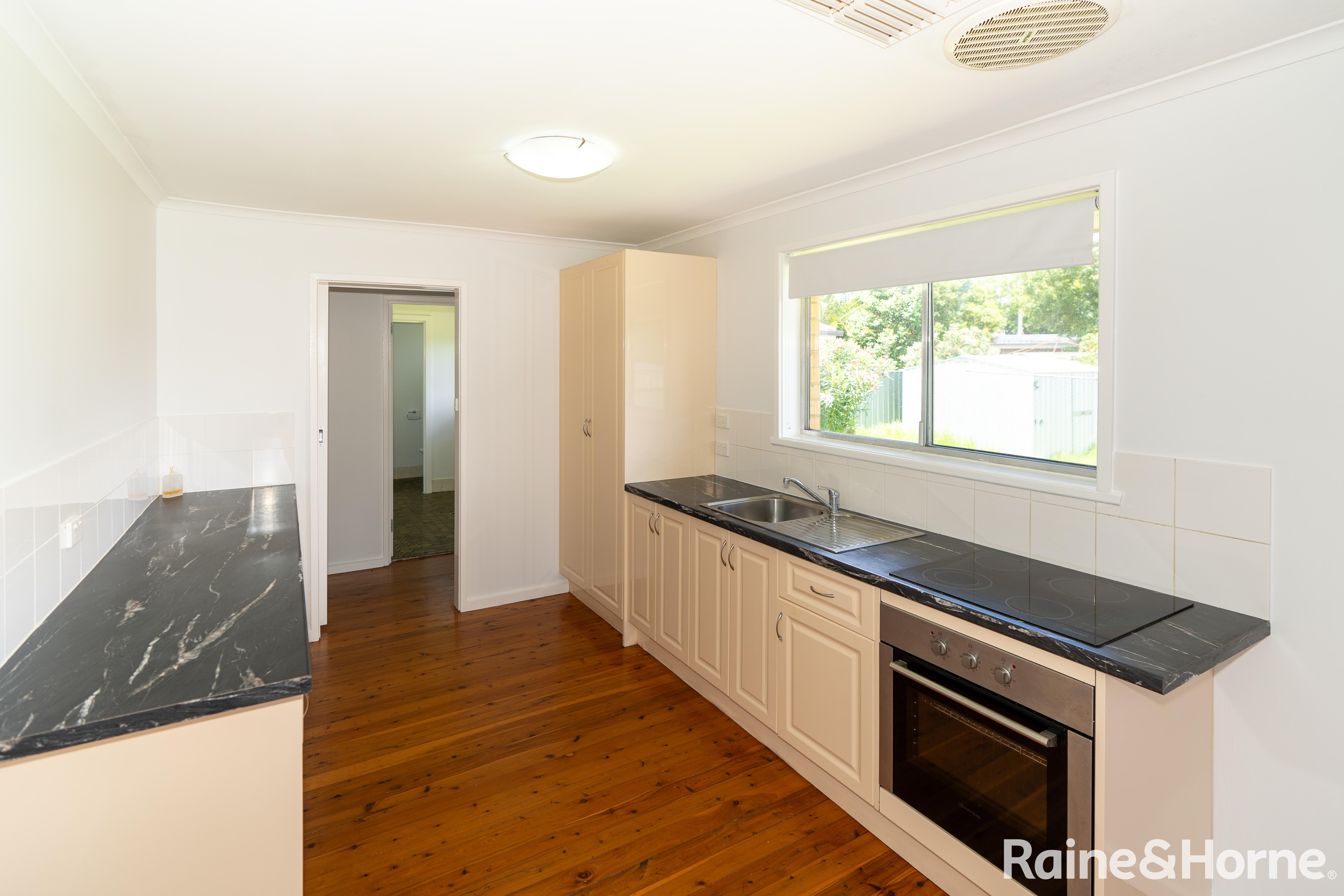 446 LAKE ALBERT RD, LAKE ALBERT NSW 2650, 0房, 0浴, House