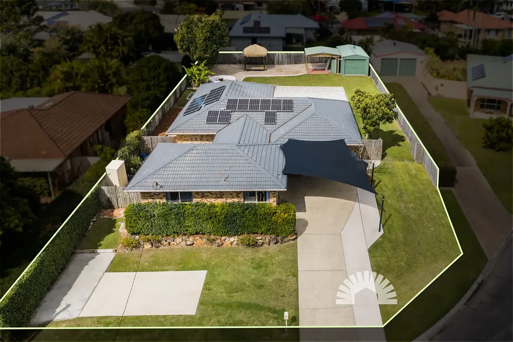 Morayfield 5 Slaapkamer The One With the Granny Flat, Shed & Big Block