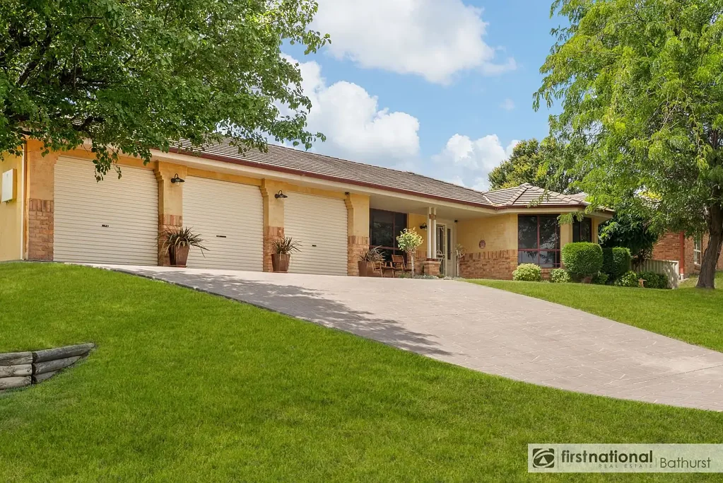 36 Endurance Court, Llanarth, NSW 2795