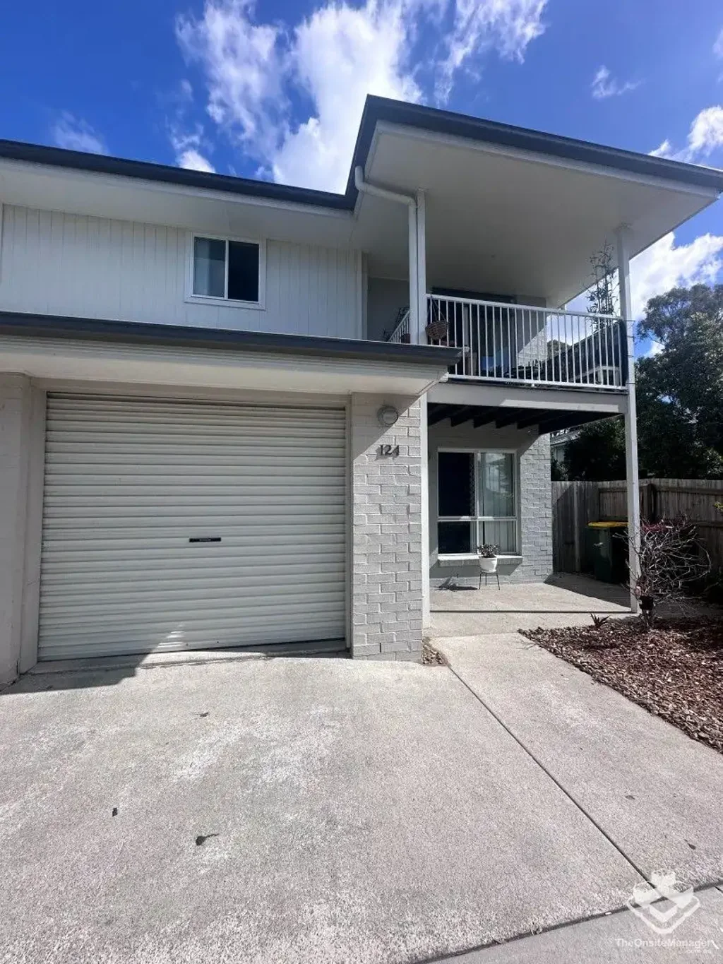 3 Bedroom townhouse with pool and gym