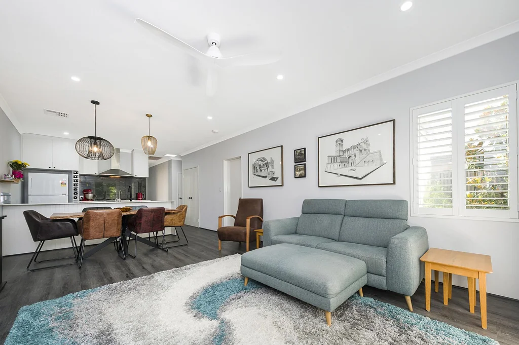 Aveley 3 Bedroom FABULOUS LOCATION; DESIGNER HOME WITH ALL THE TRIMMINGS!
2ND CHANCE TO SECURE...BUYERS COULDNT PROCEED
HOME OPEN CANCELLED, NOW UNDER OFFER