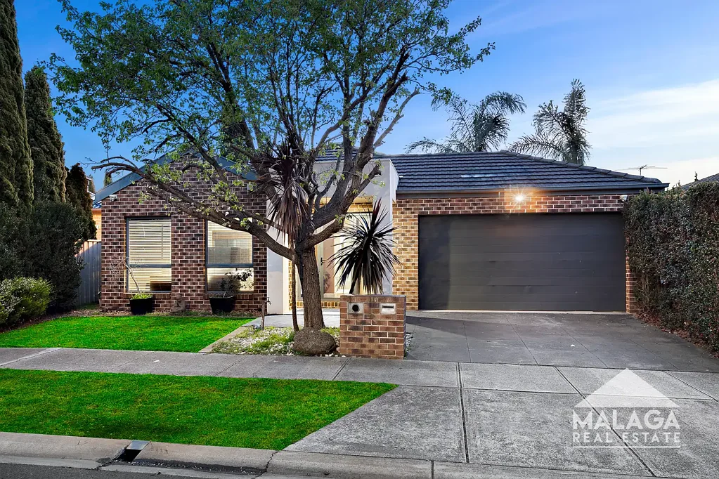 11 Tamborine Way, Caroline Springs, VIC 3023