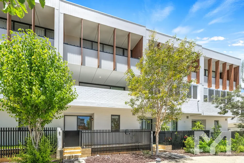 8 Durack Lane, North Coogee, WA 6163