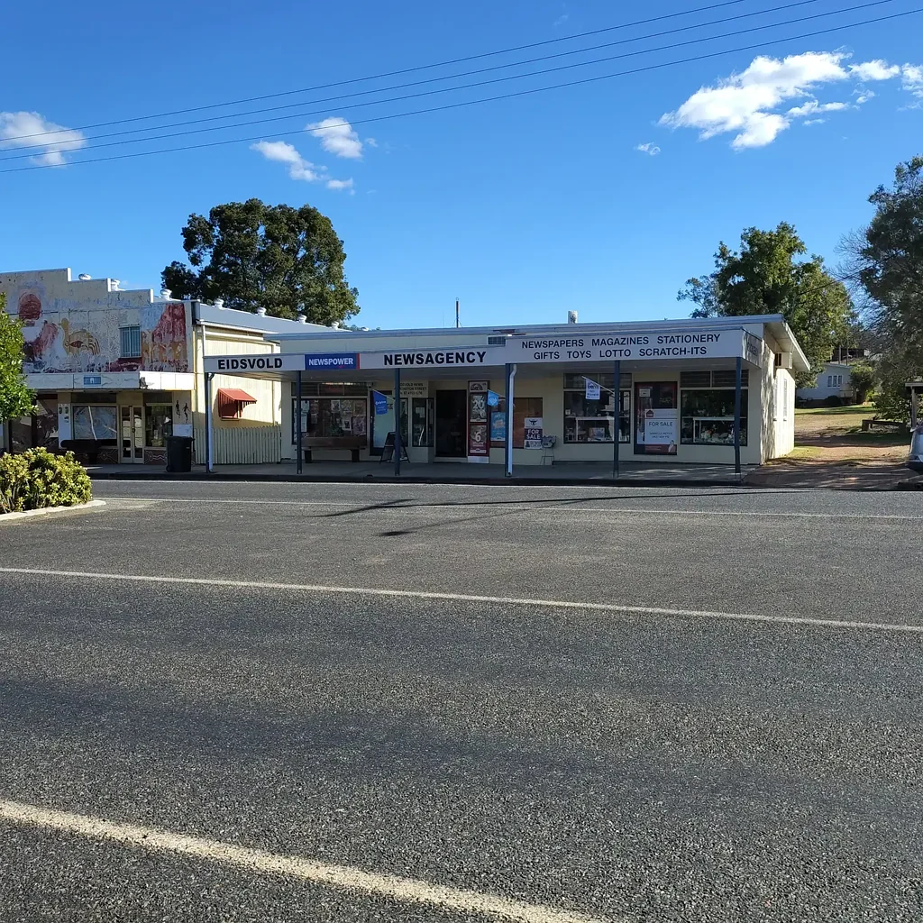Eidsvold 1غرفة نوم 🏡 Investment Opportunity – Two Properties Sold as One Package - House & Newsagency 🏡
