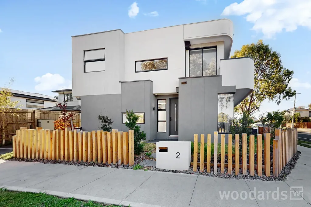 Stylish Family Home in Prime Heidelberg West Location