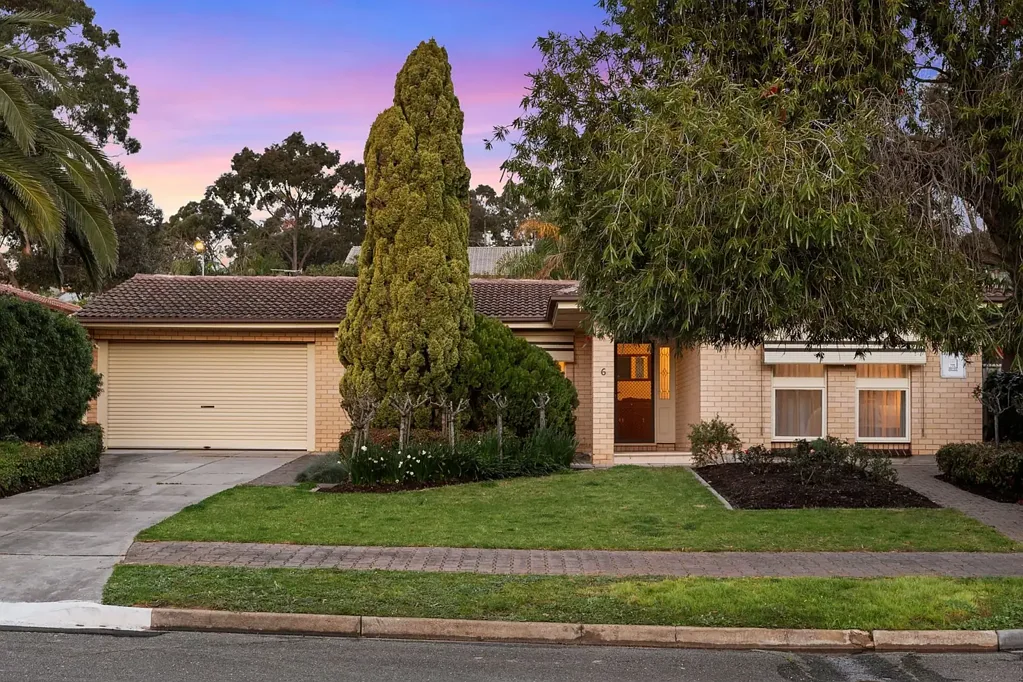 Pasadena 5房  A Cherished Family Home, Built to Last