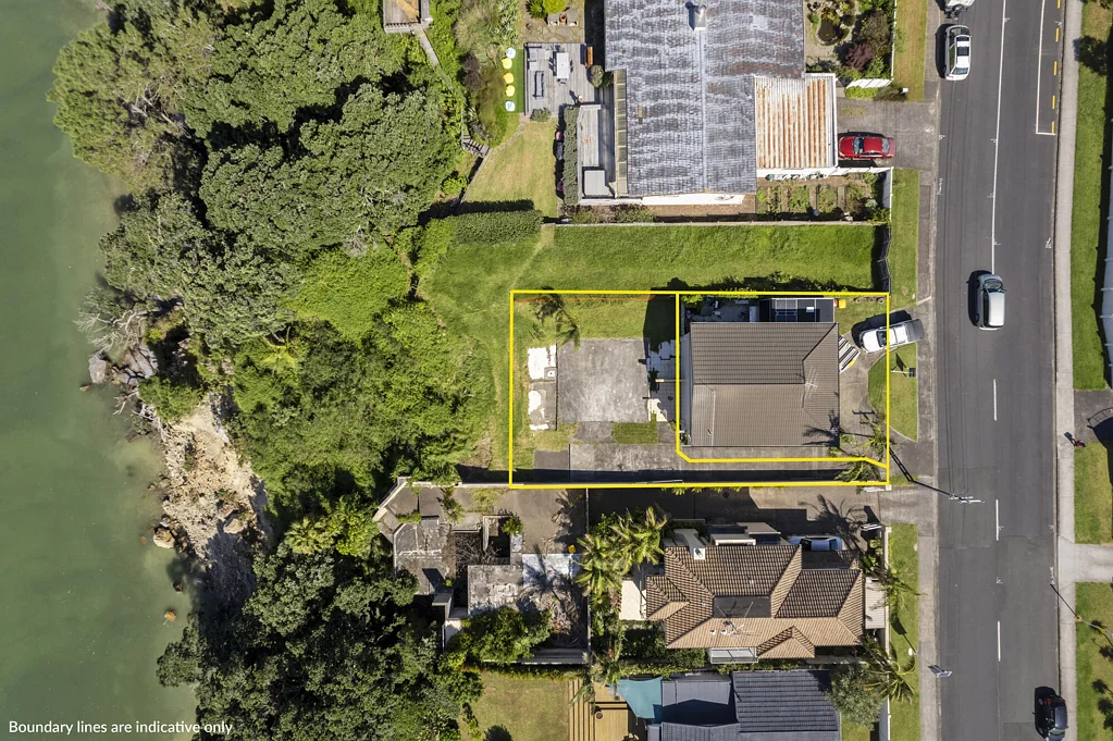 Bucklands Beach Invest for the future at this fantastic location!