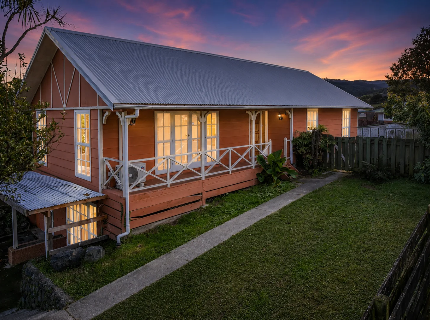 Timberlea 3Zimmer Massive Price Alignment! - Renovated & Ready