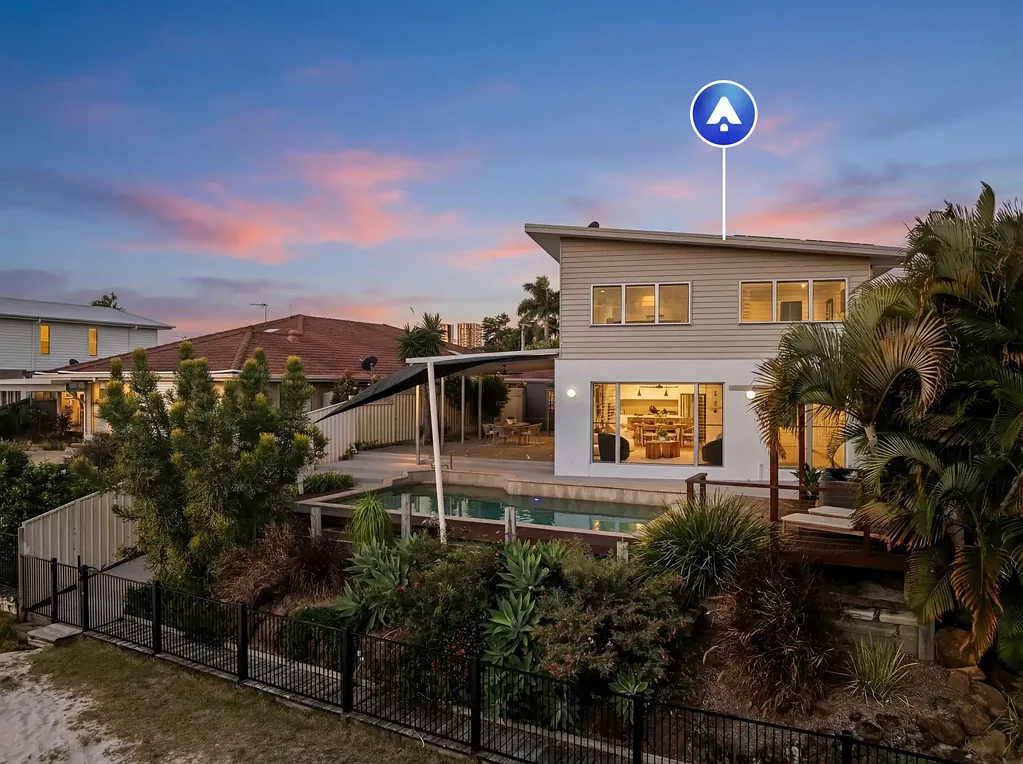 49 Kingfisher Crescent, Burleigh Waters, QLD 4220