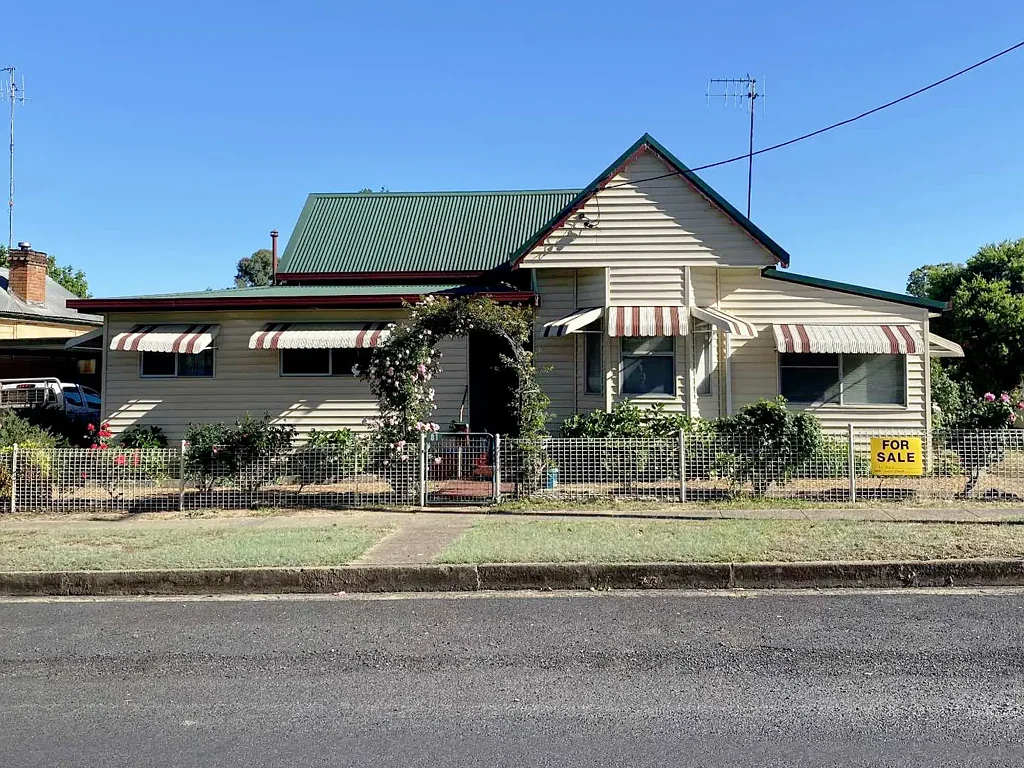 81 Cassilis Street, Coonabarabran, NSW 2357